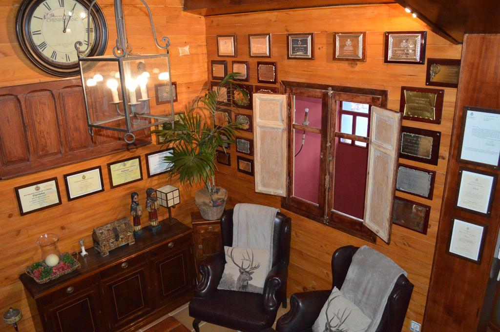 Hotel Casa Escosa Albalate del Arzobispo Esterno foto