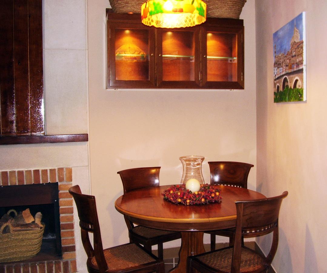 Hotel Casa Escosa Albalate del Arzobispo Esterno foto
